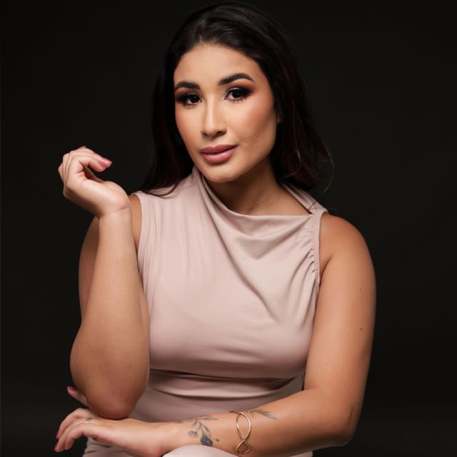 Thamires Alves, Advogada